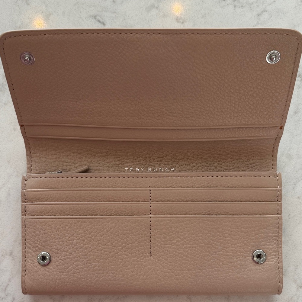 (Brand New)Tory Burch Tan Leather Wallet - Picture 2 of 4